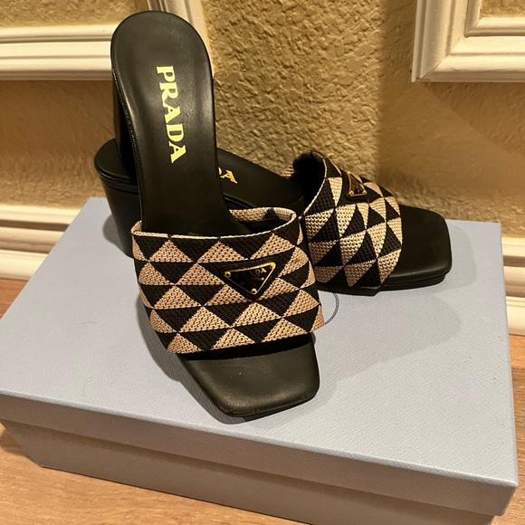 Prada Embroidered fabric sandals - Picture 2 of 5